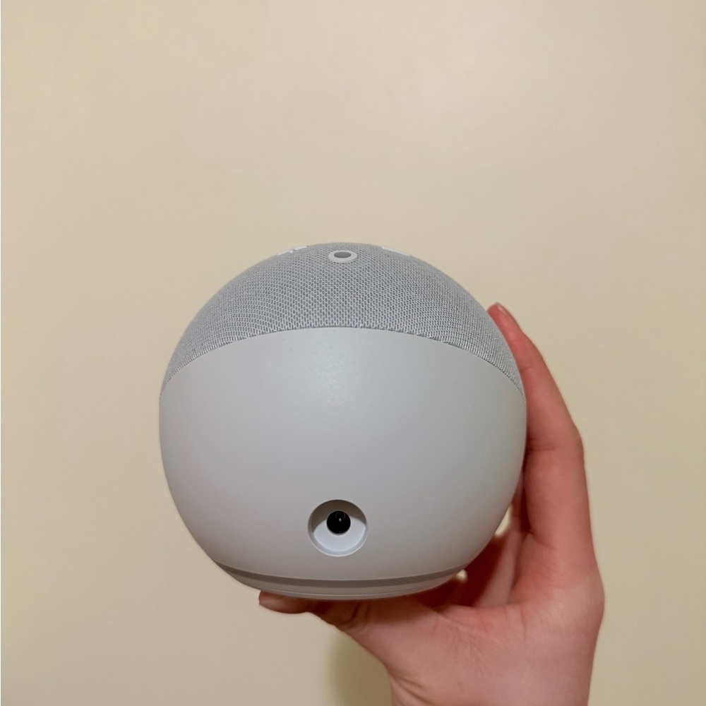 Amazon Echo - Picture 2 of 4